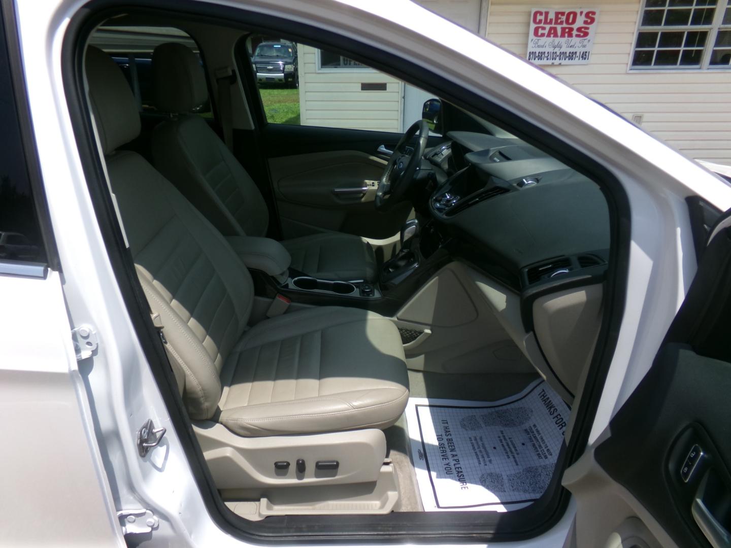 2015 White /Tan Ford Escape Titanium (1FMCU0JX9FU) with an 2.0L Ecoboost engine, automatic transmission, located at 401 First NE, Bearden, AR, 71720, (870) 687-3414, 33.726528, -92.611519 - Photo#21